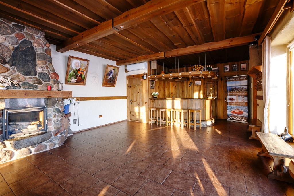 Guest House And Camping Jūrkalne Extérieur photo