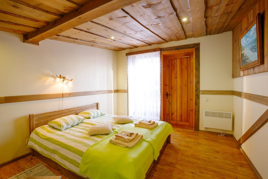 Guest House And Camping Jūrkalne Extérieur photo
